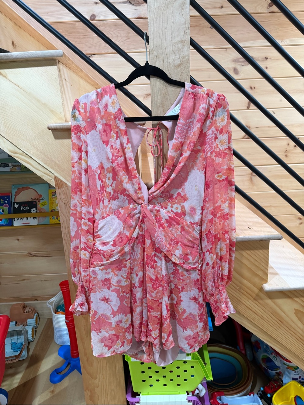 Astr Coral-Pink Floral Tie-Front V-Neck Blouse